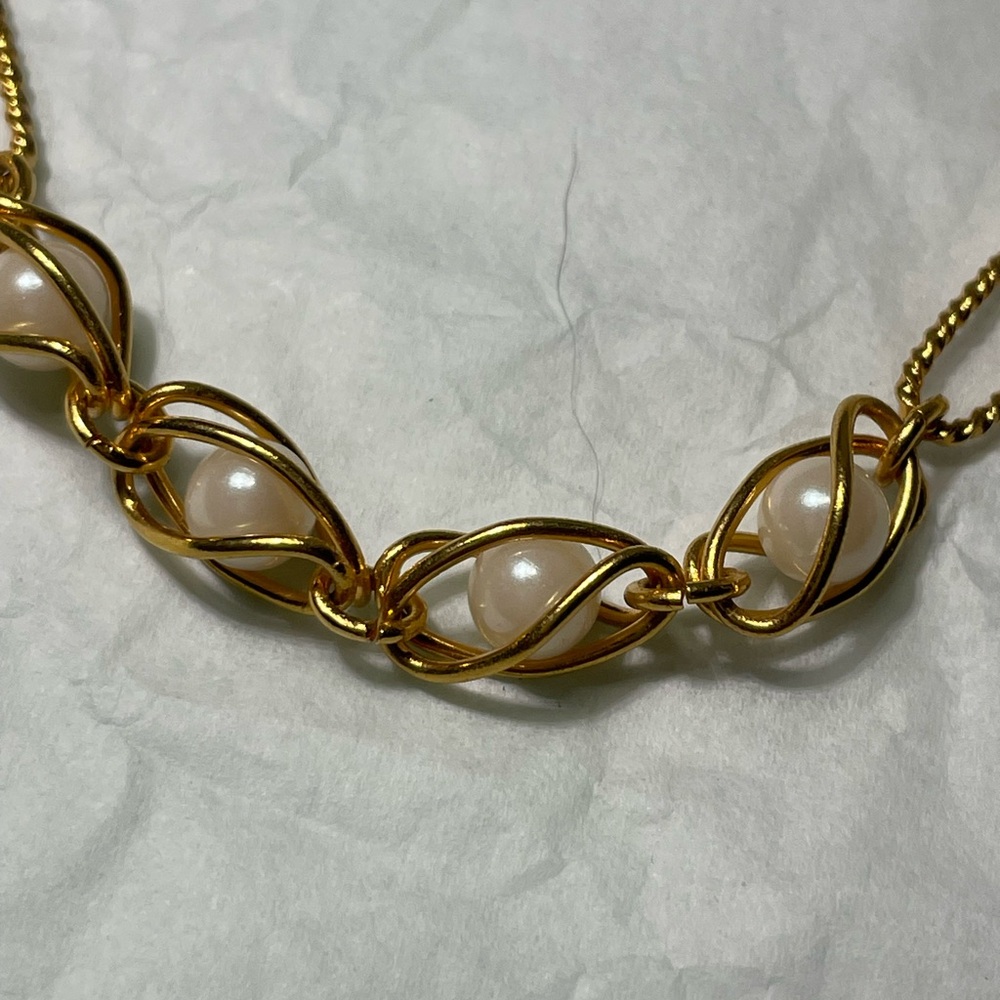 Vintage 60s Yellow Gold Tone Faux Pearl Line Link Etched Necklace Jewelry 1960 - Picture 2 of 3